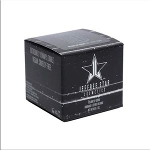 Jeffree Star Lip Scrub in Diet Root Beer